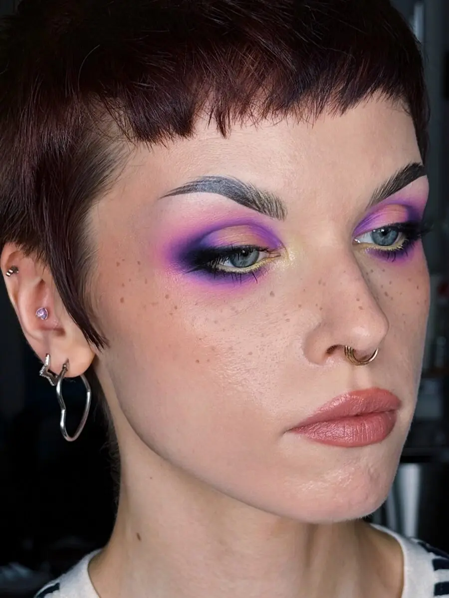 Stunning halo eyes with purple and yellow hues