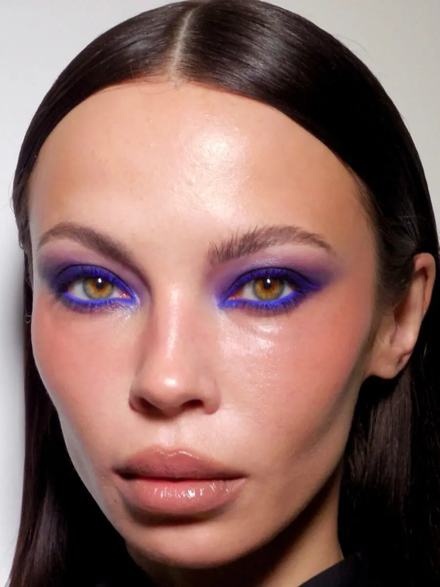 Striking purple halo eye makeup look