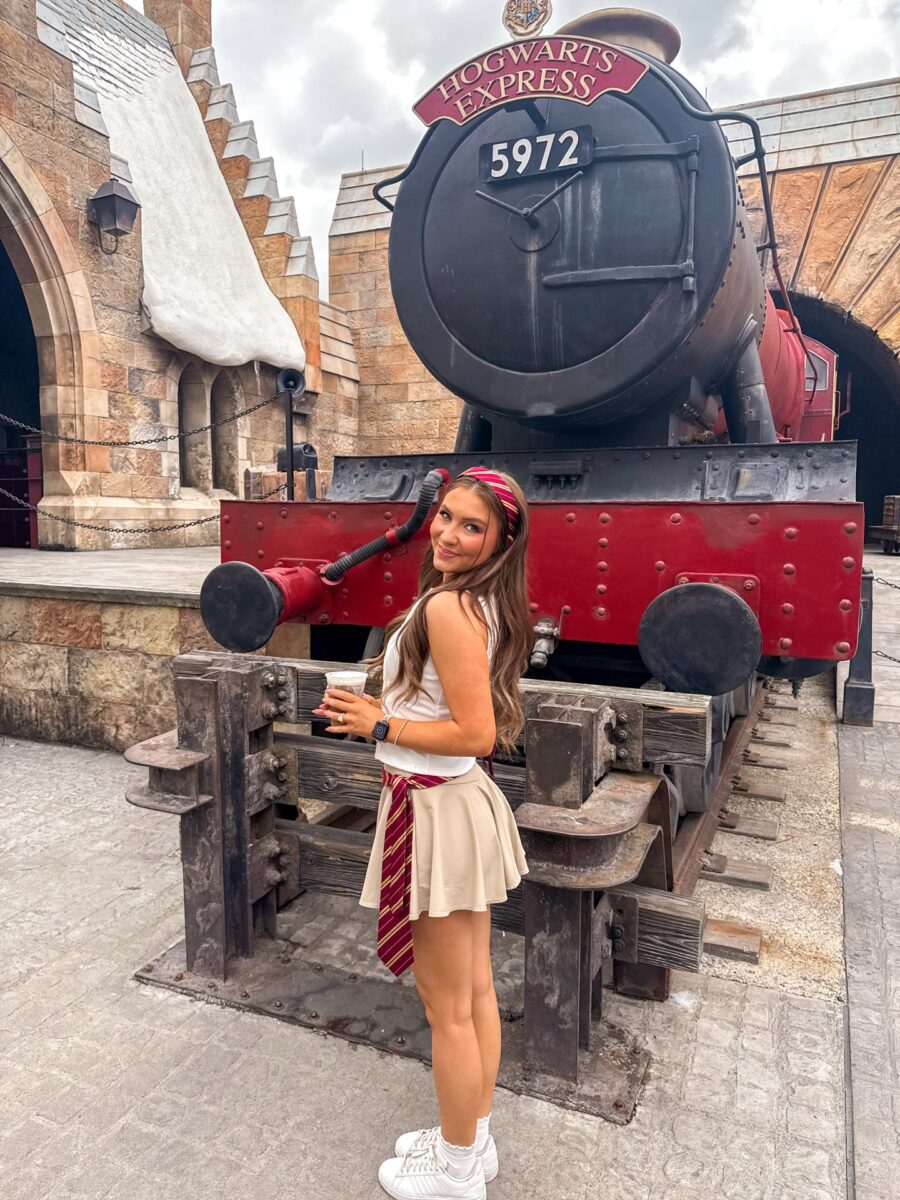 Charming Hogwarts Express Inspired Outfit