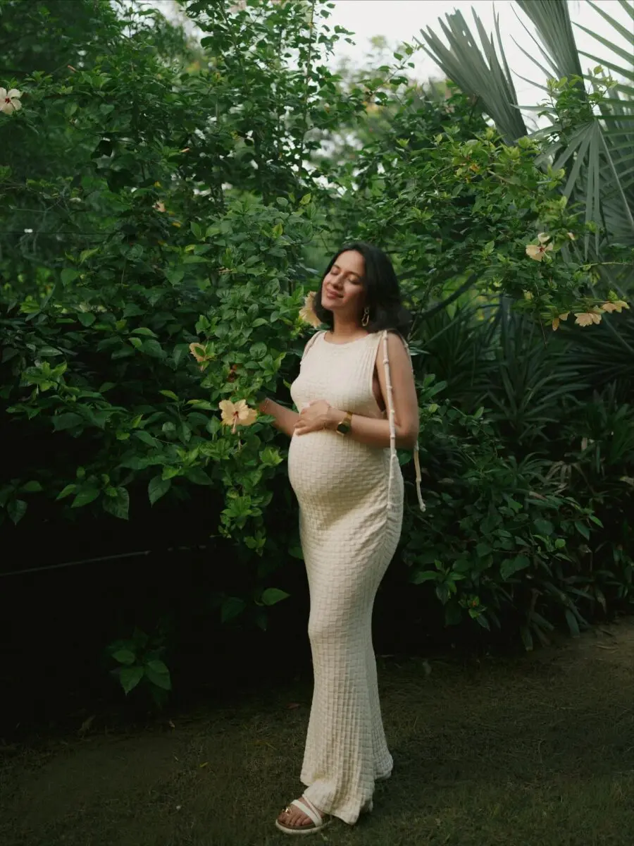 Elegant Maternity Dress Perfect for Baby Showers