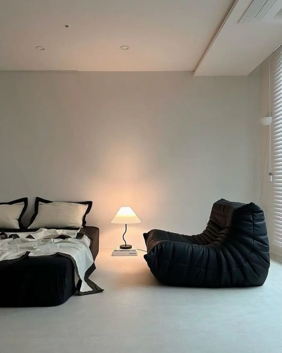 Sleek and Minimalist Bedroom Design Inspiration