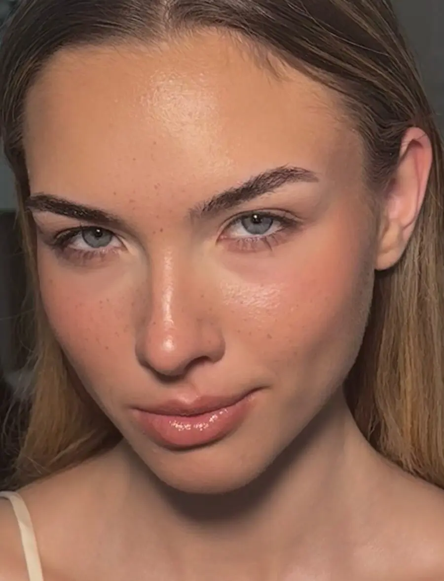 Radiant skin with subtle, fresh accents