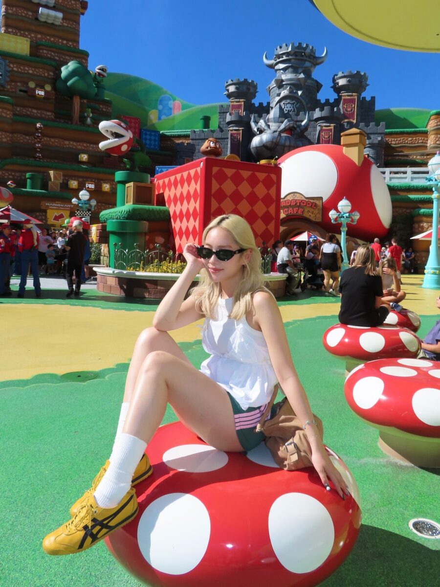 Chic outfit for a fun park day