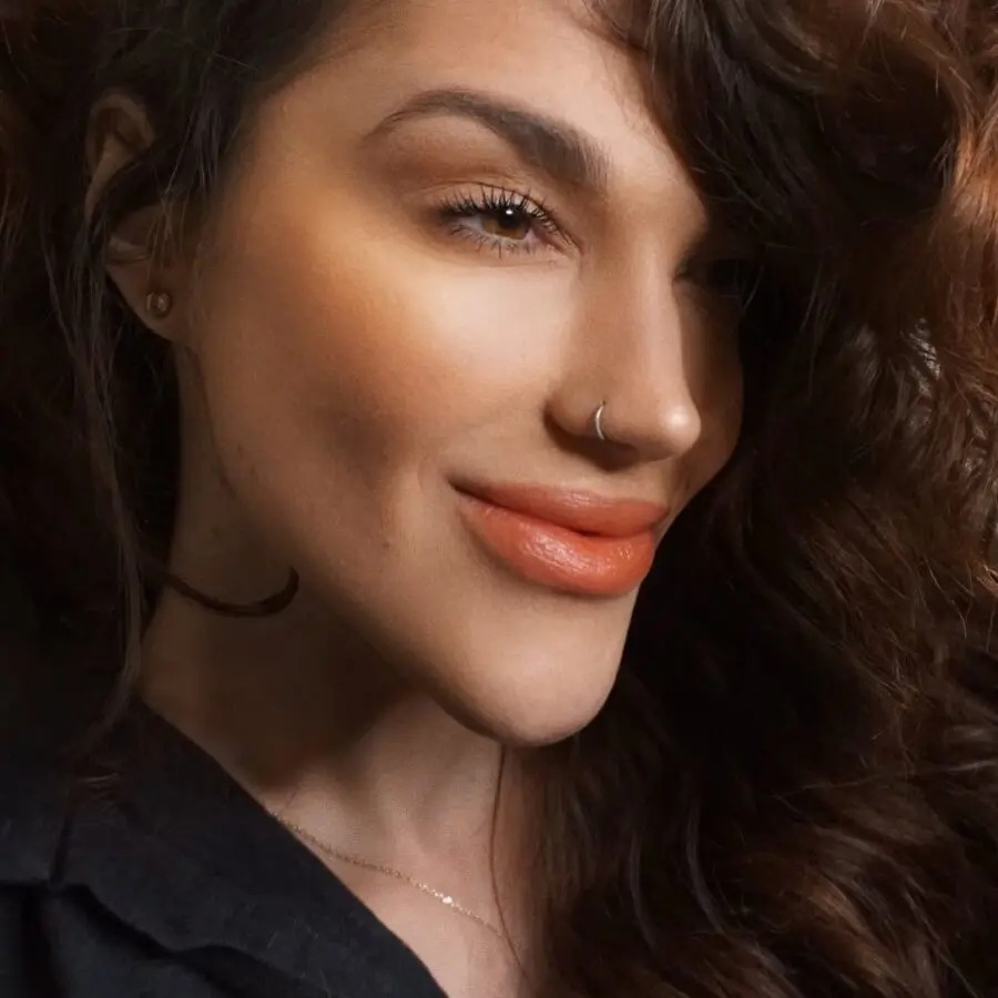 Effortless beauty for small eyes.