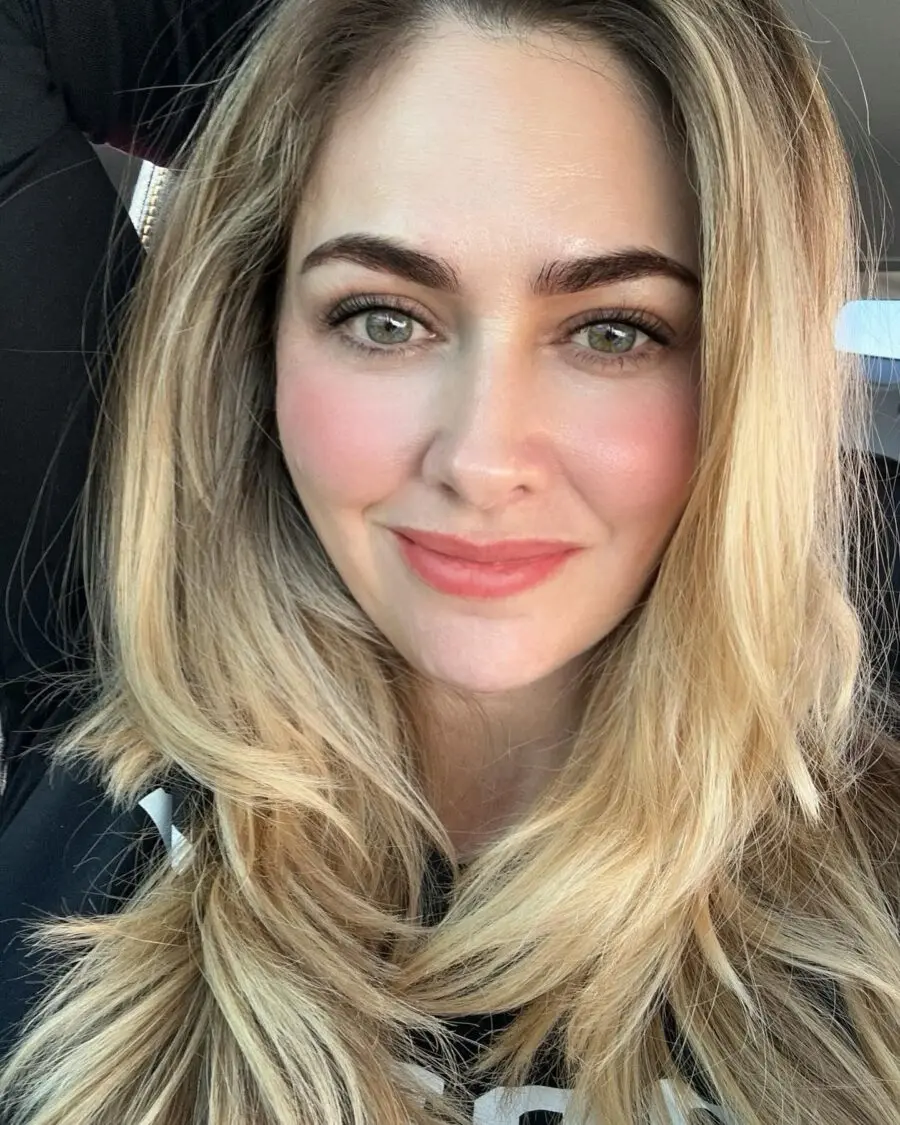 Effortless natural makeup for small eyes