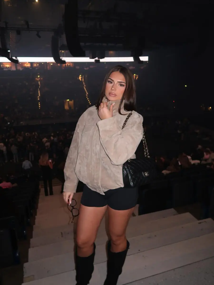 Chic and Casual Drake Concert Outfit Inspiration