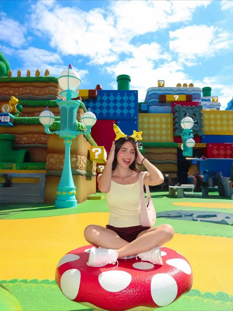 Playful and Bright Universal Studios Outfit Inspiration