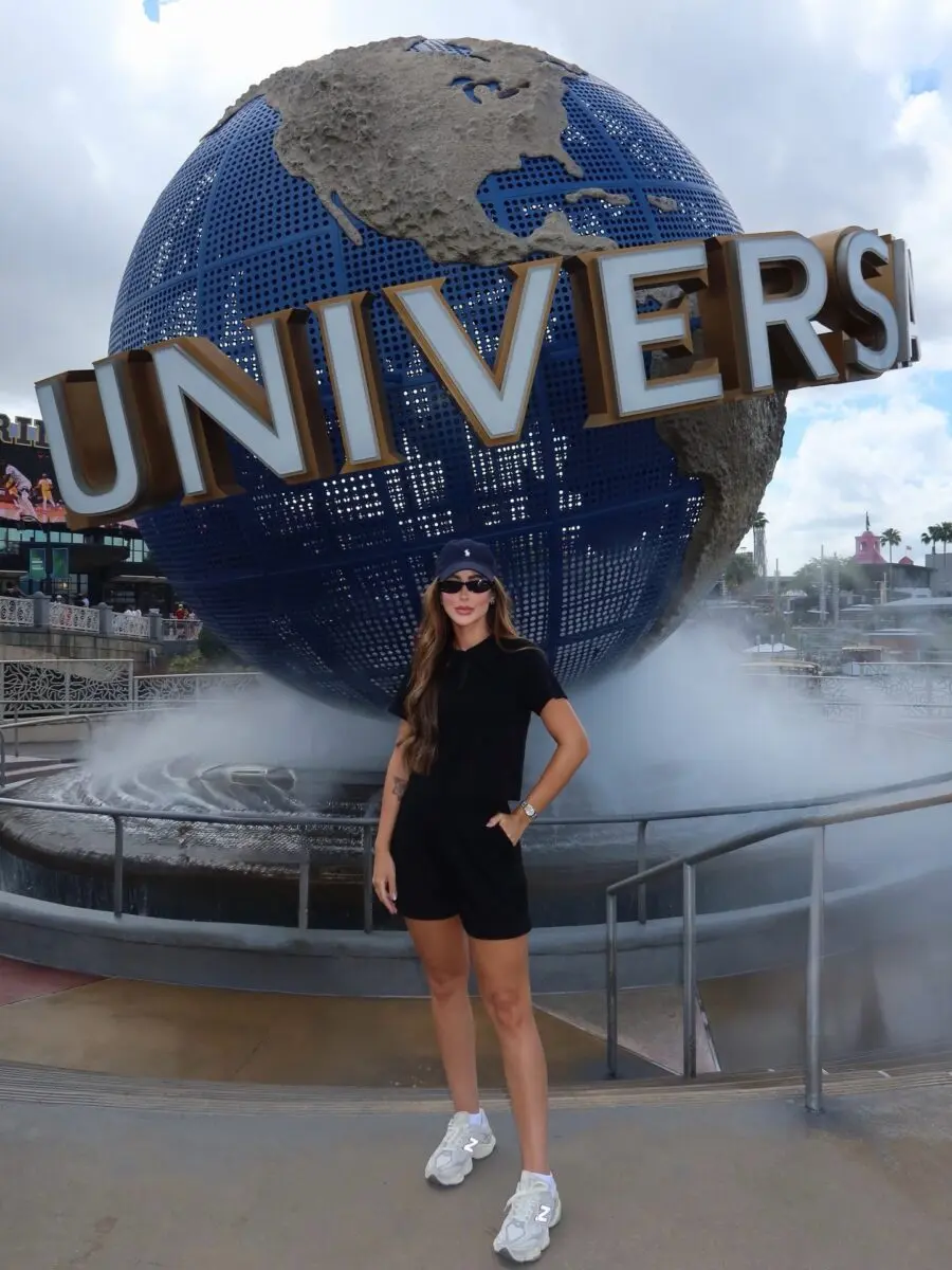 Casual Chic Look for Universal Studios Adventure