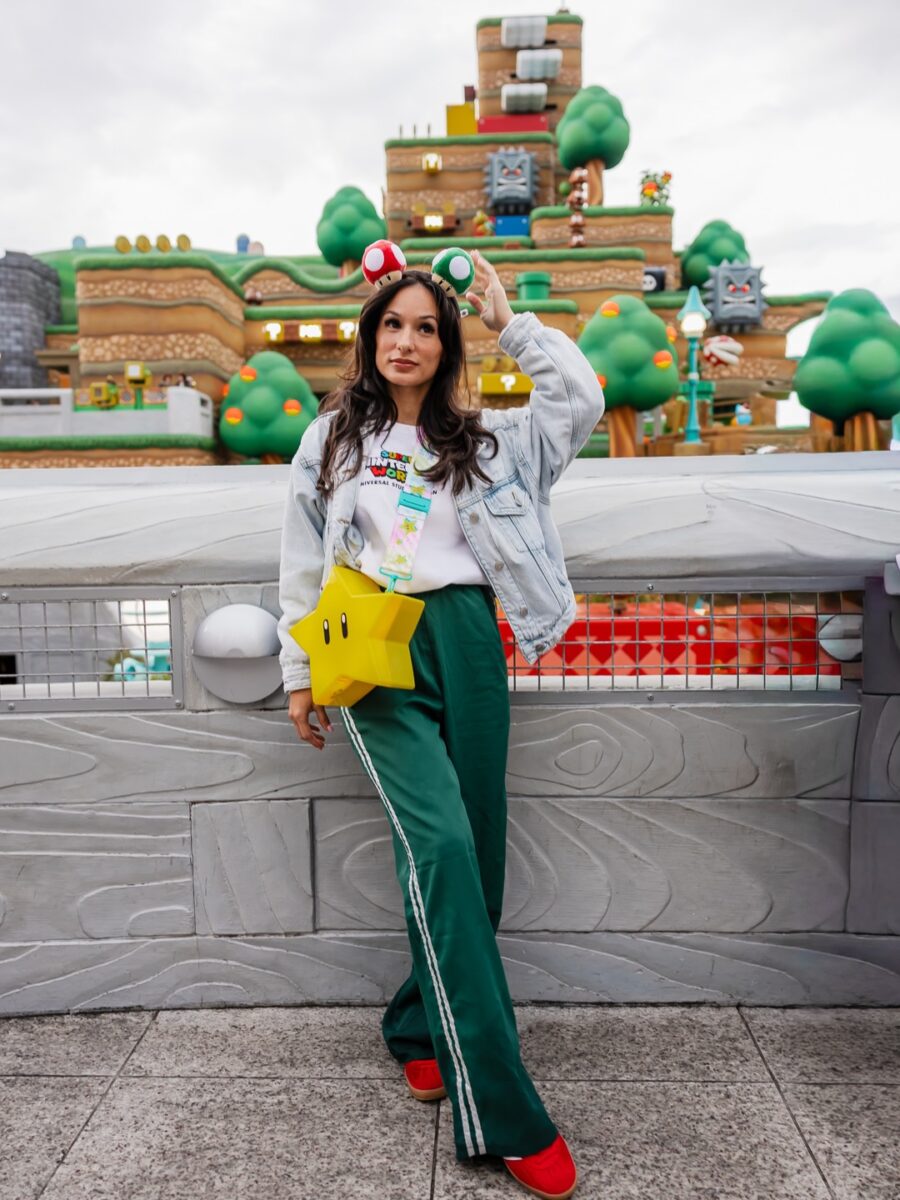 Fun and Vibrant Outfit for Universal Studios