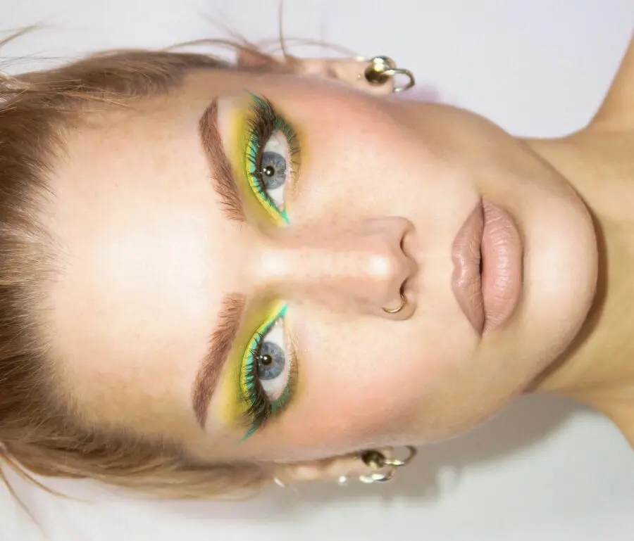 Bold and Bright Halo Eye Look