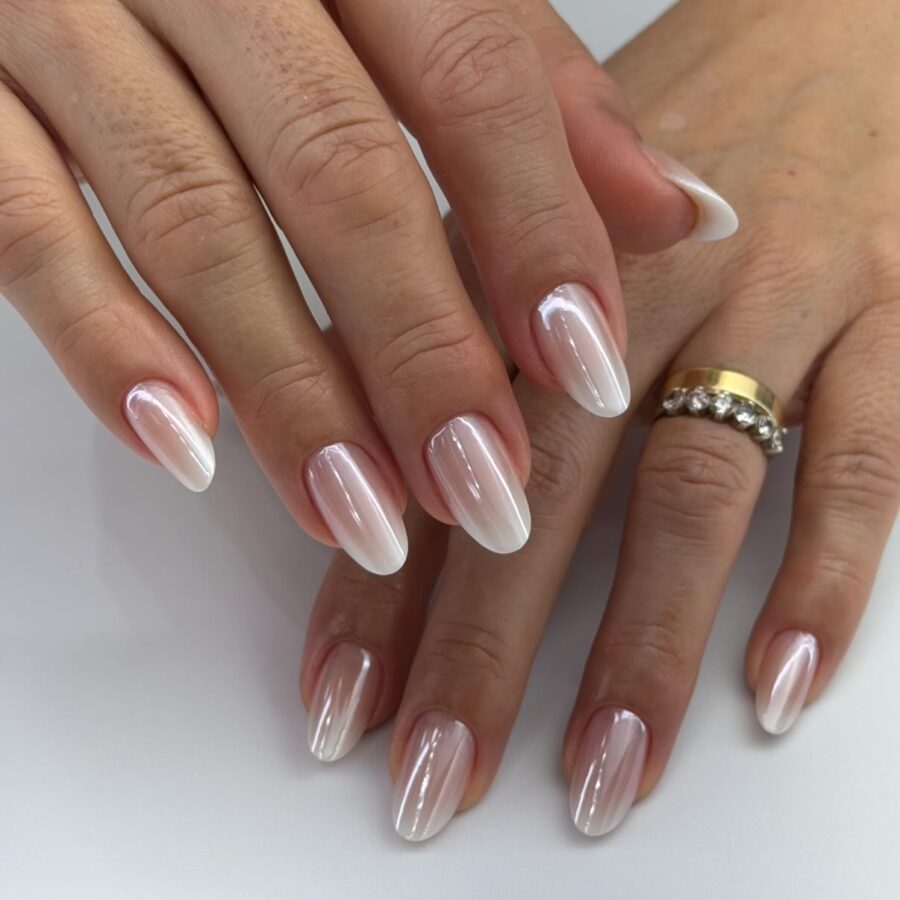 Chic Baby Boomer Nail Design for Sophisticated Vibes