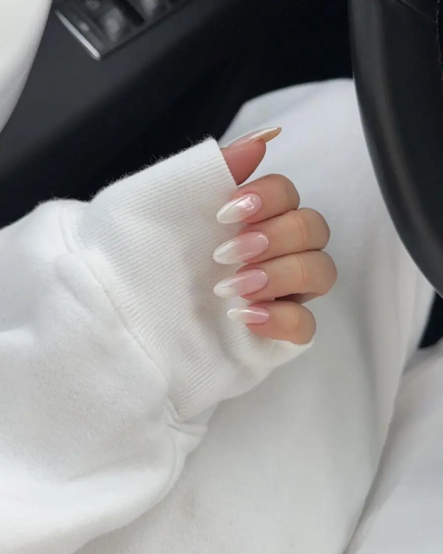 Elegant baby boomer nails with a soft touch
