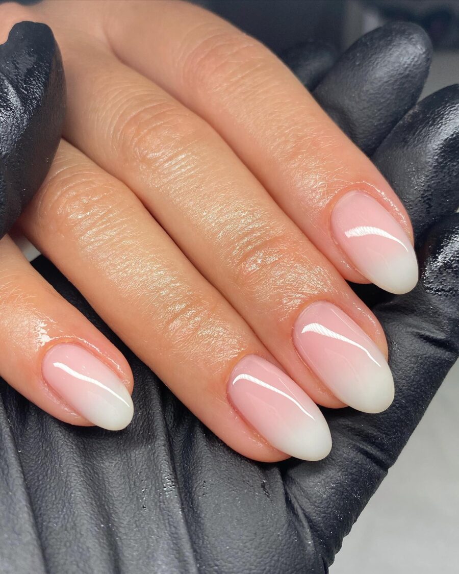 Elegant baby boomer nails with a soft finish