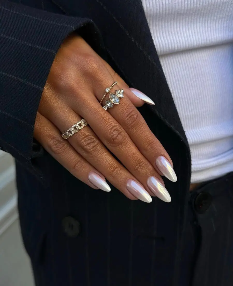Chic baby boomer nails with elegant rings
