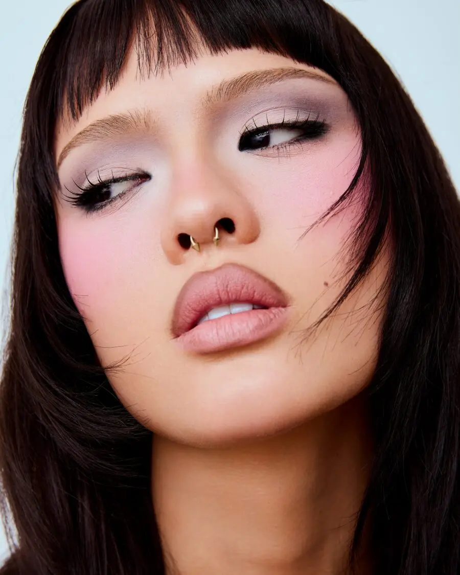 Bold baddie makeup radiates confidence and style