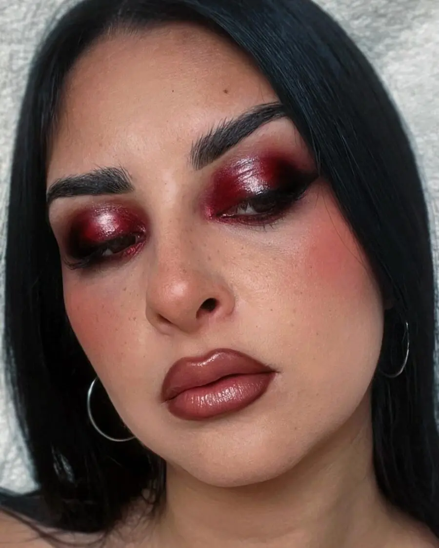 Bold Red Glam Makeup for Striking Impact