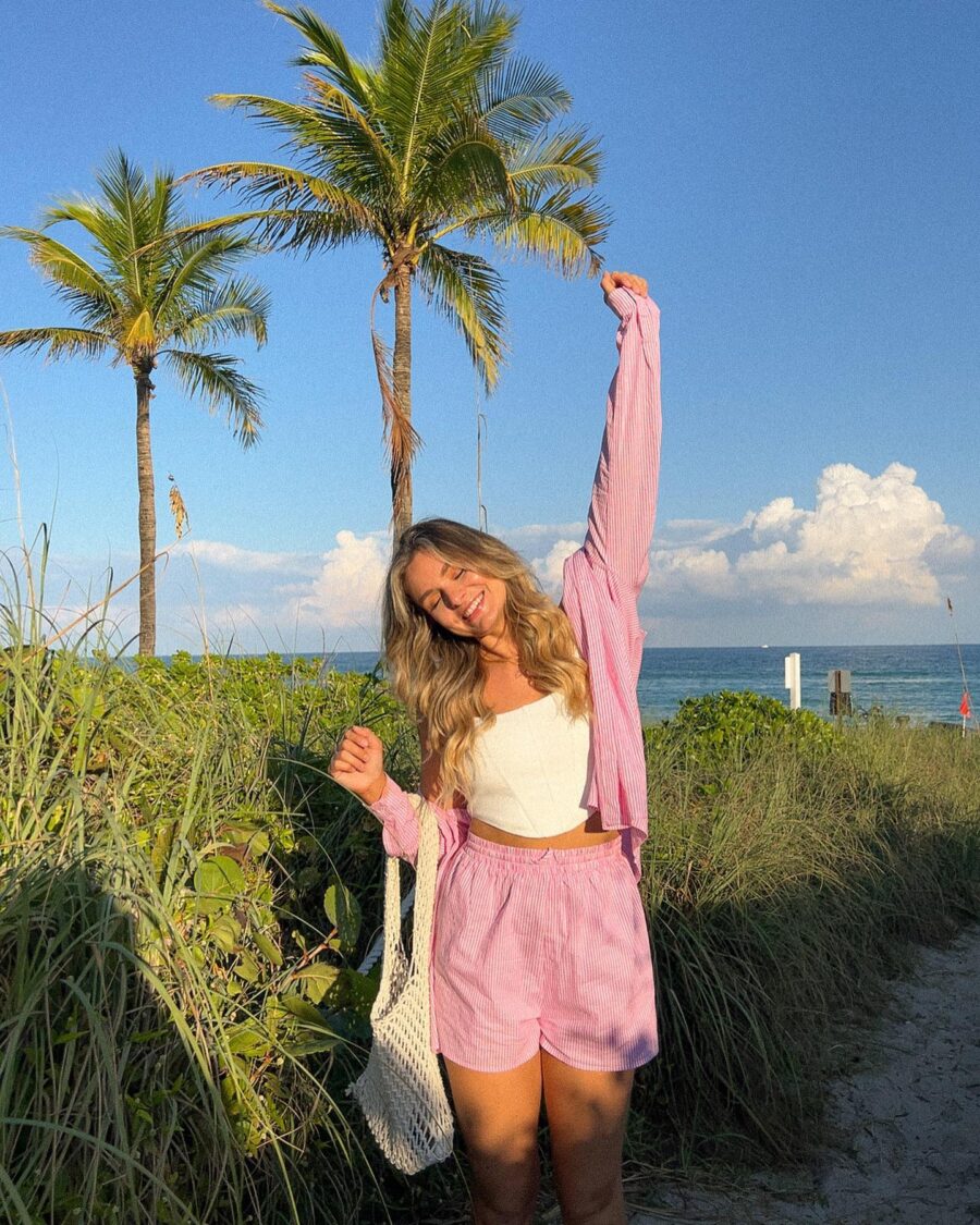 Chic Pink Stripe Beach Outfit for Summer