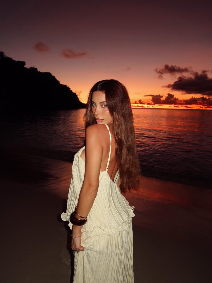 Sunkissed Elegance for Beach Evenings