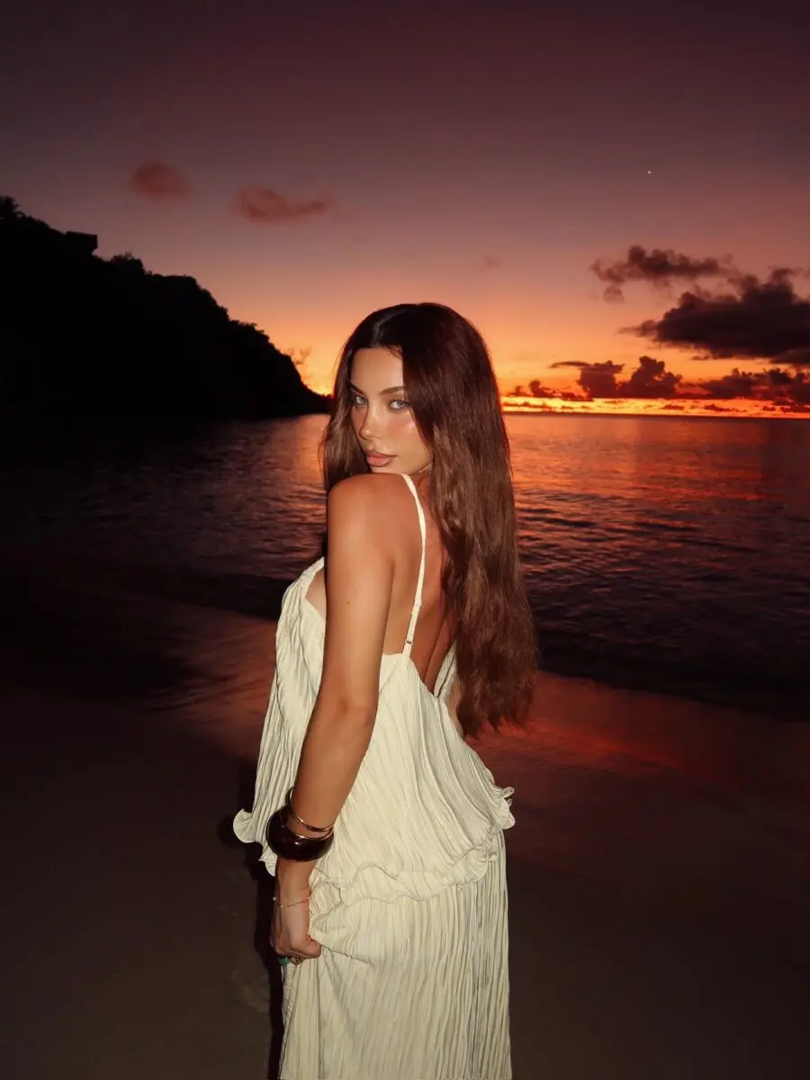 Sunkissed Elegance for Beach Evenings