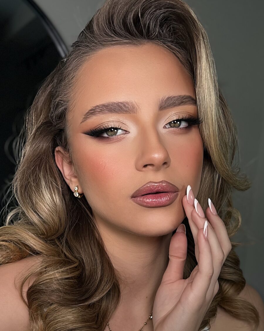 Glamorous bridal makeup with chic elegance
