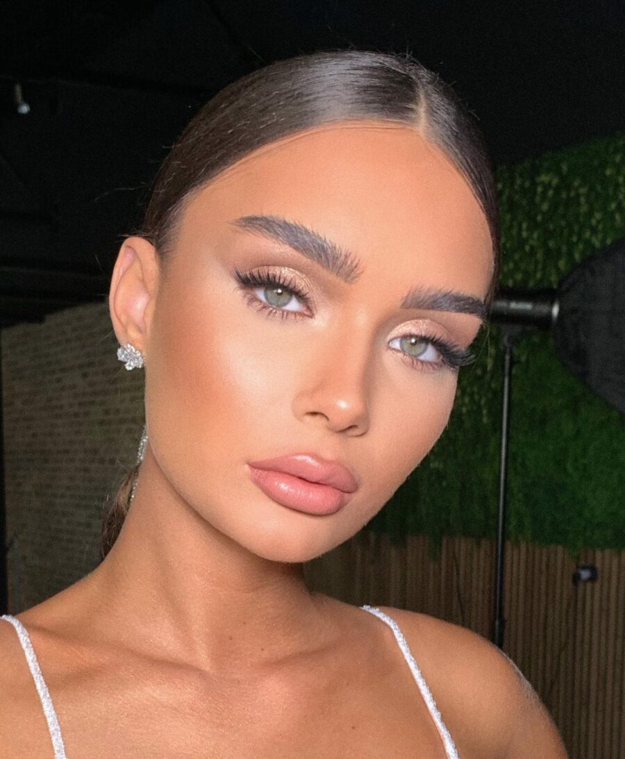 Glamorous bridal look with soft elegance