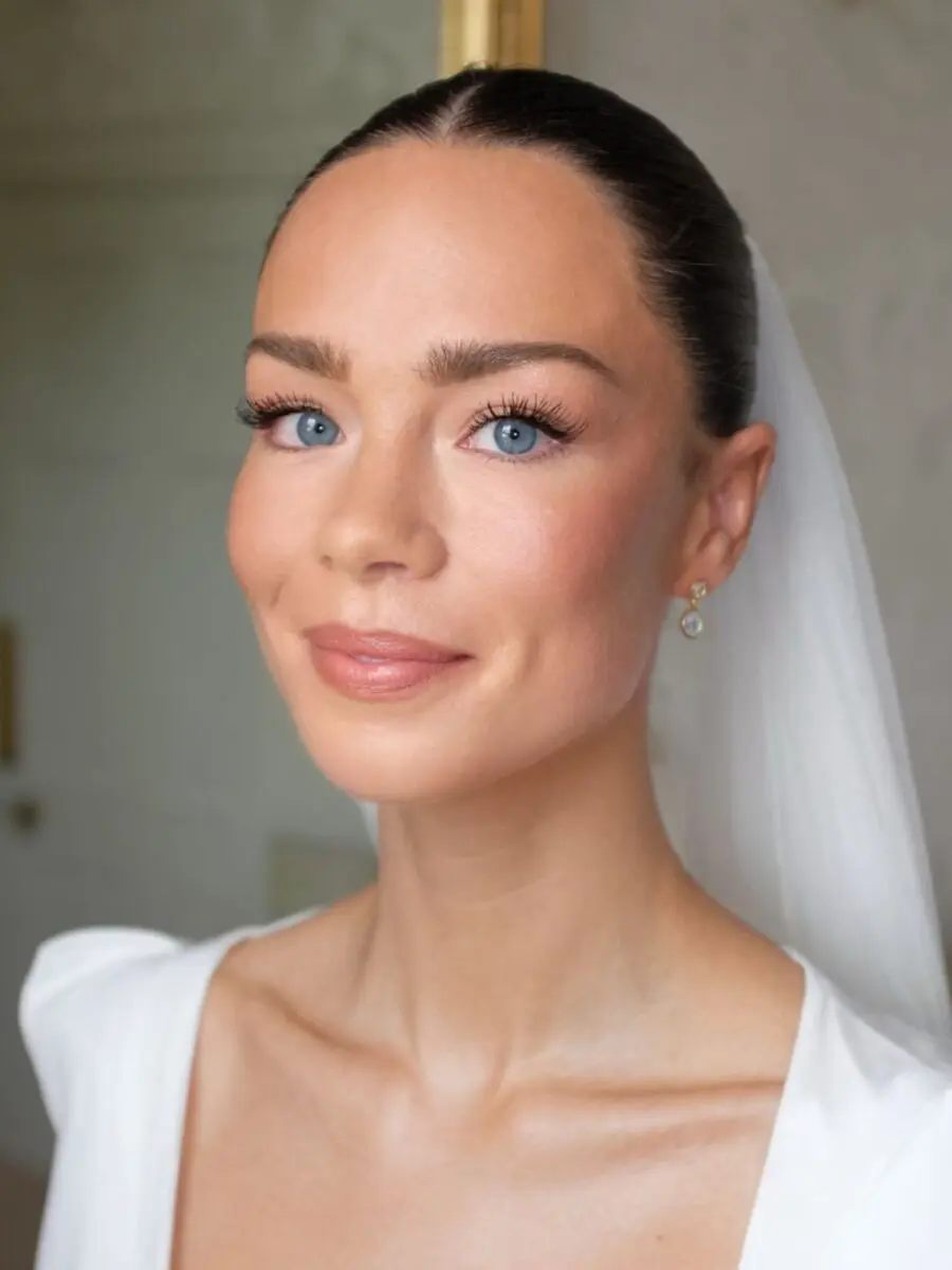 Radiant bridal beauty with a natural touch