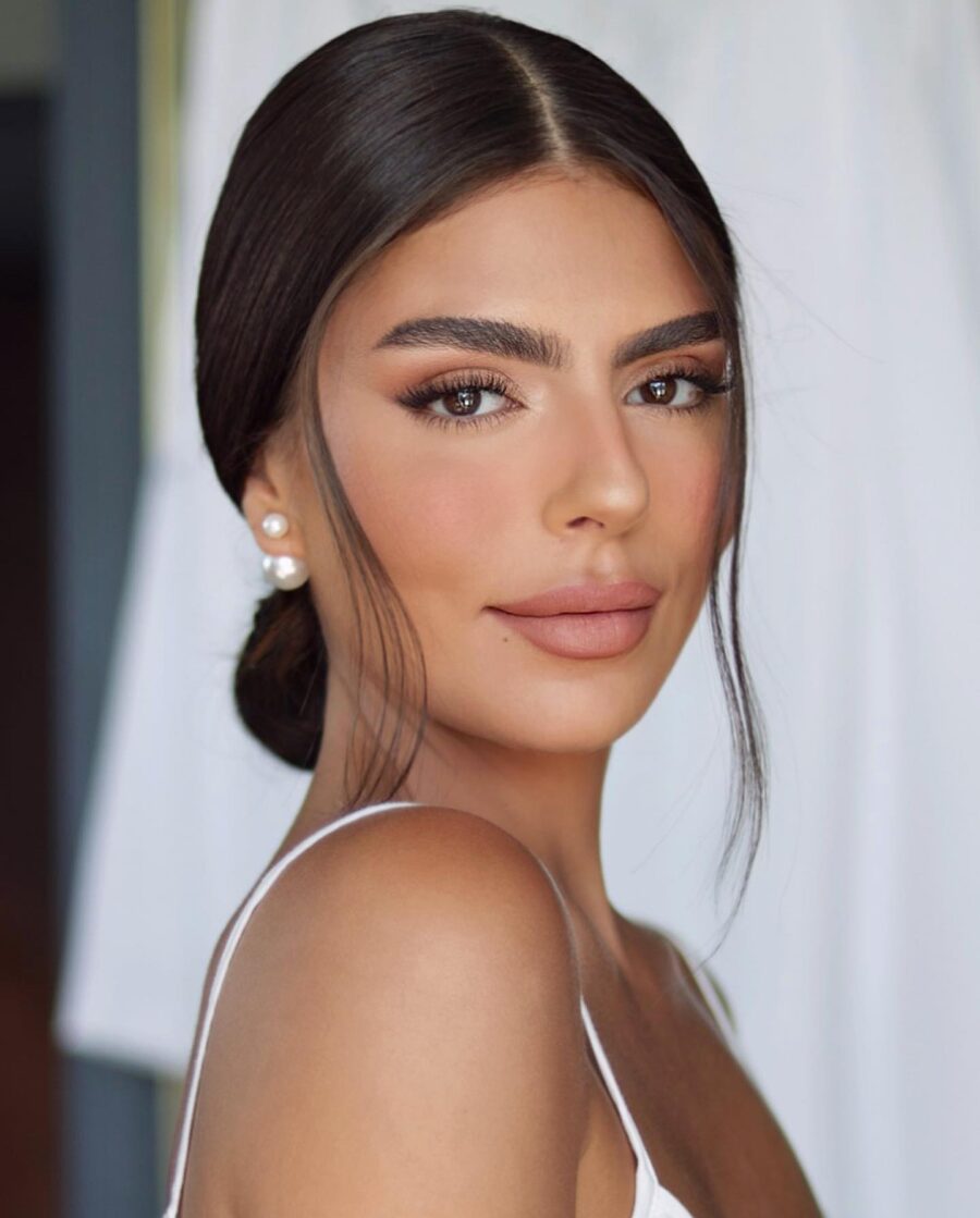 Elegant and natural bridal makeup look