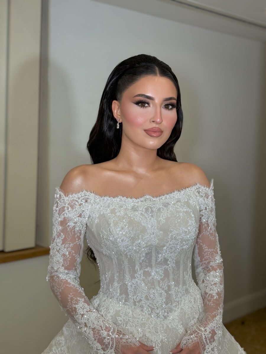 Stunning, elegant bridal makeup for a timeless look