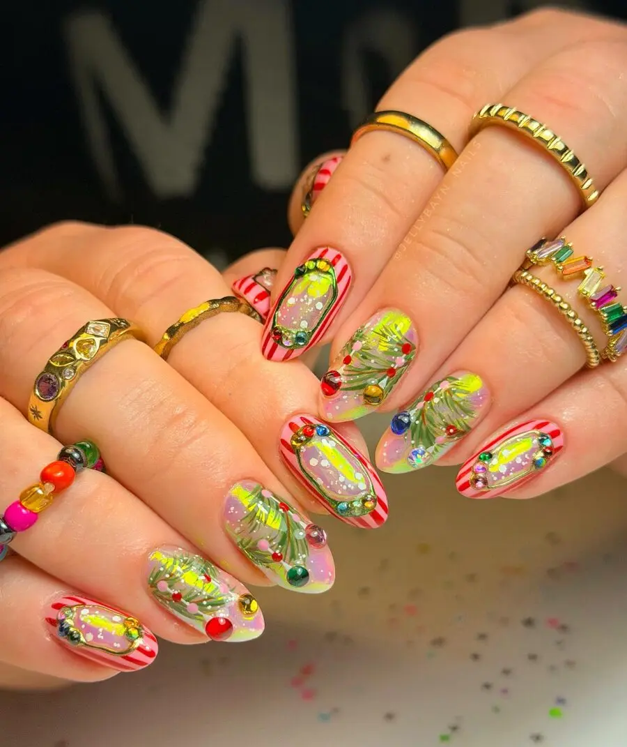 Festive holiday nails with stunning decorations