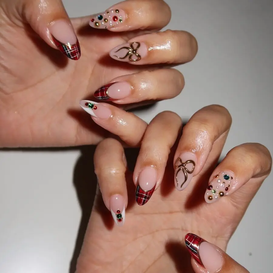 Festive plaid and elegant bow nail design