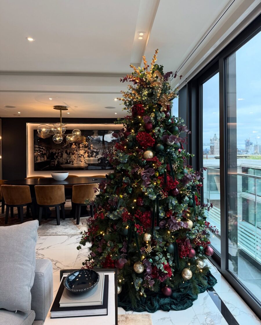 Elegant Christmas Tree Enhancing Modern Living Room