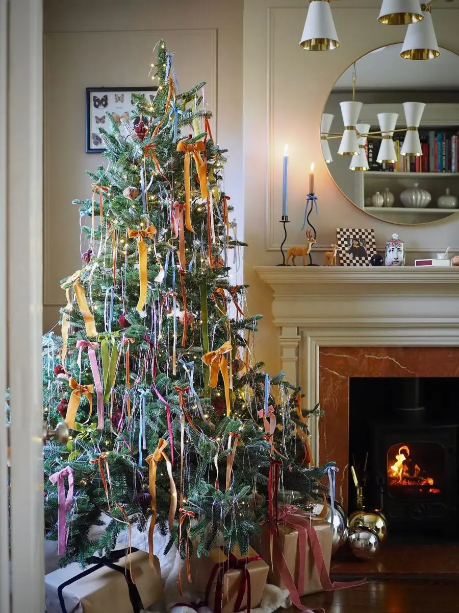 Charming Holiday Tree with Elegant Ribbons