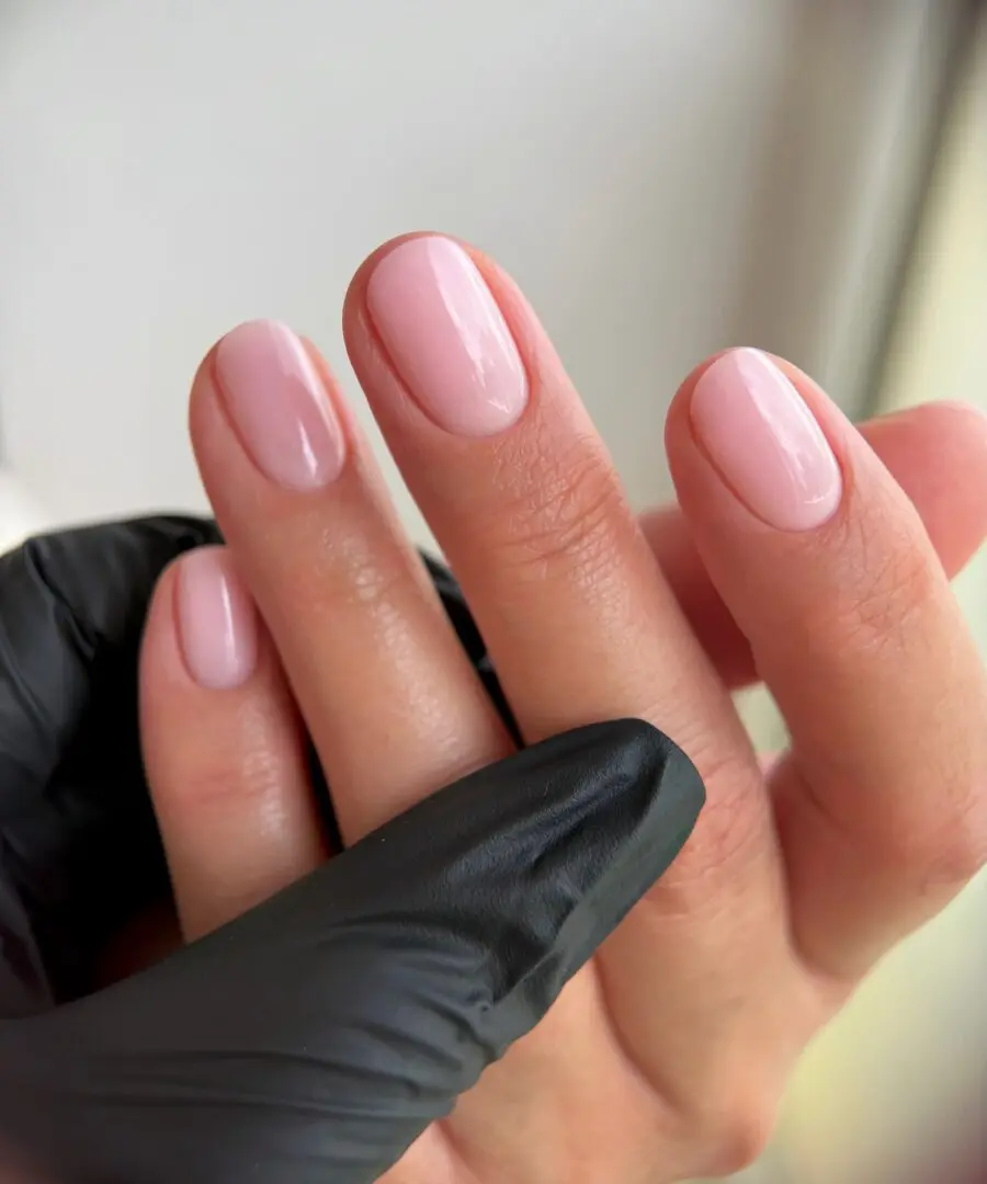 Elegant pink glossy nails for a fresh look