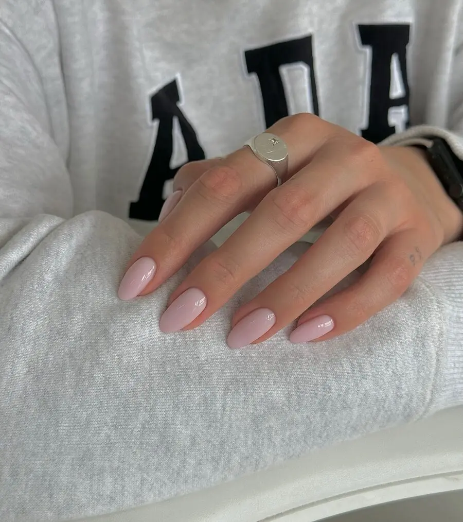 Sleek and sophisticated soft pink nails
