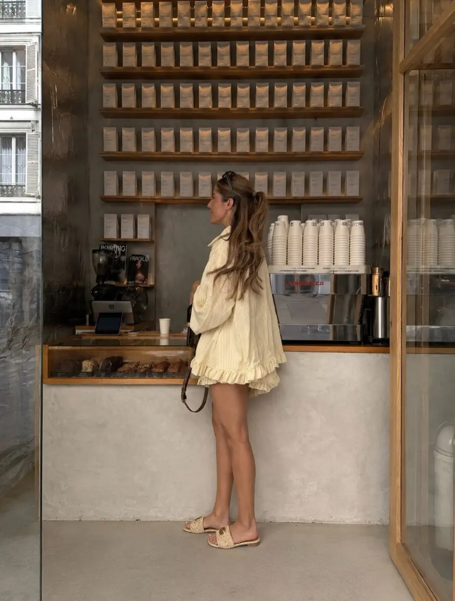 Effortless Chic: Casual Café Vibes