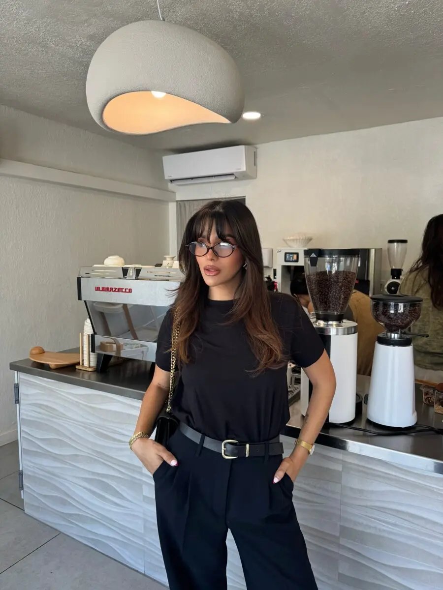 Chic and Minimalistic Café Look