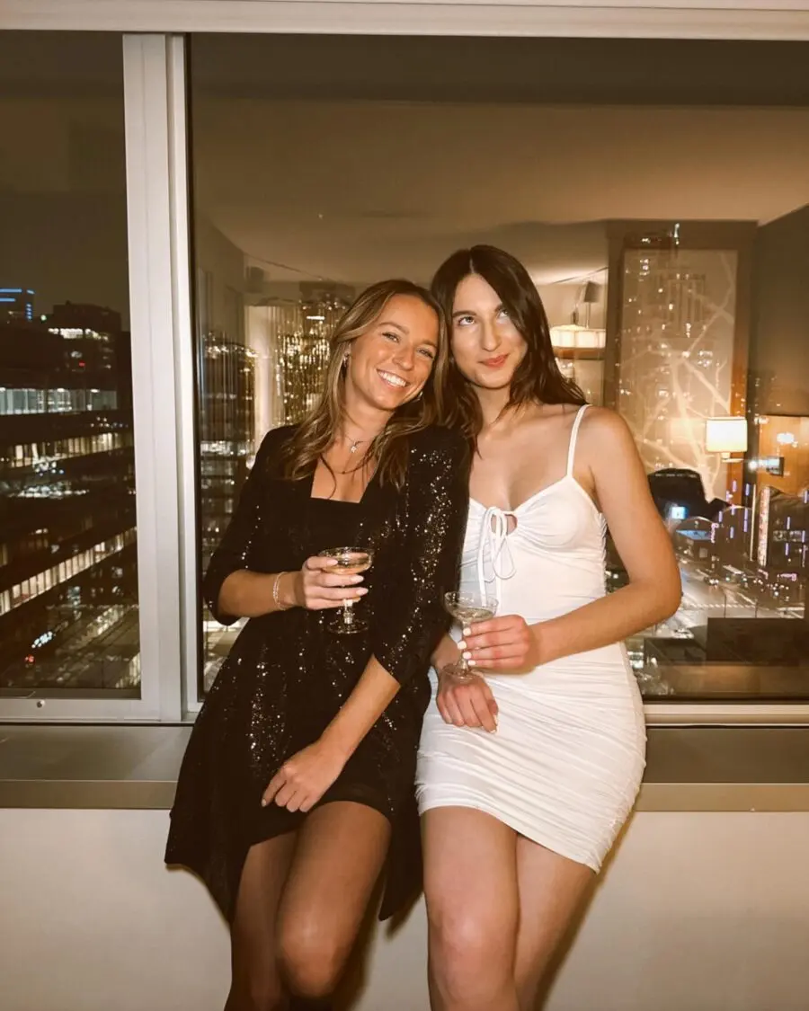 Chic and Dazzling Club Outfits for Nights Out