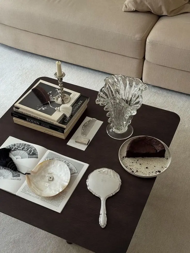 Chic Modern Coffee Table Decor Ideas