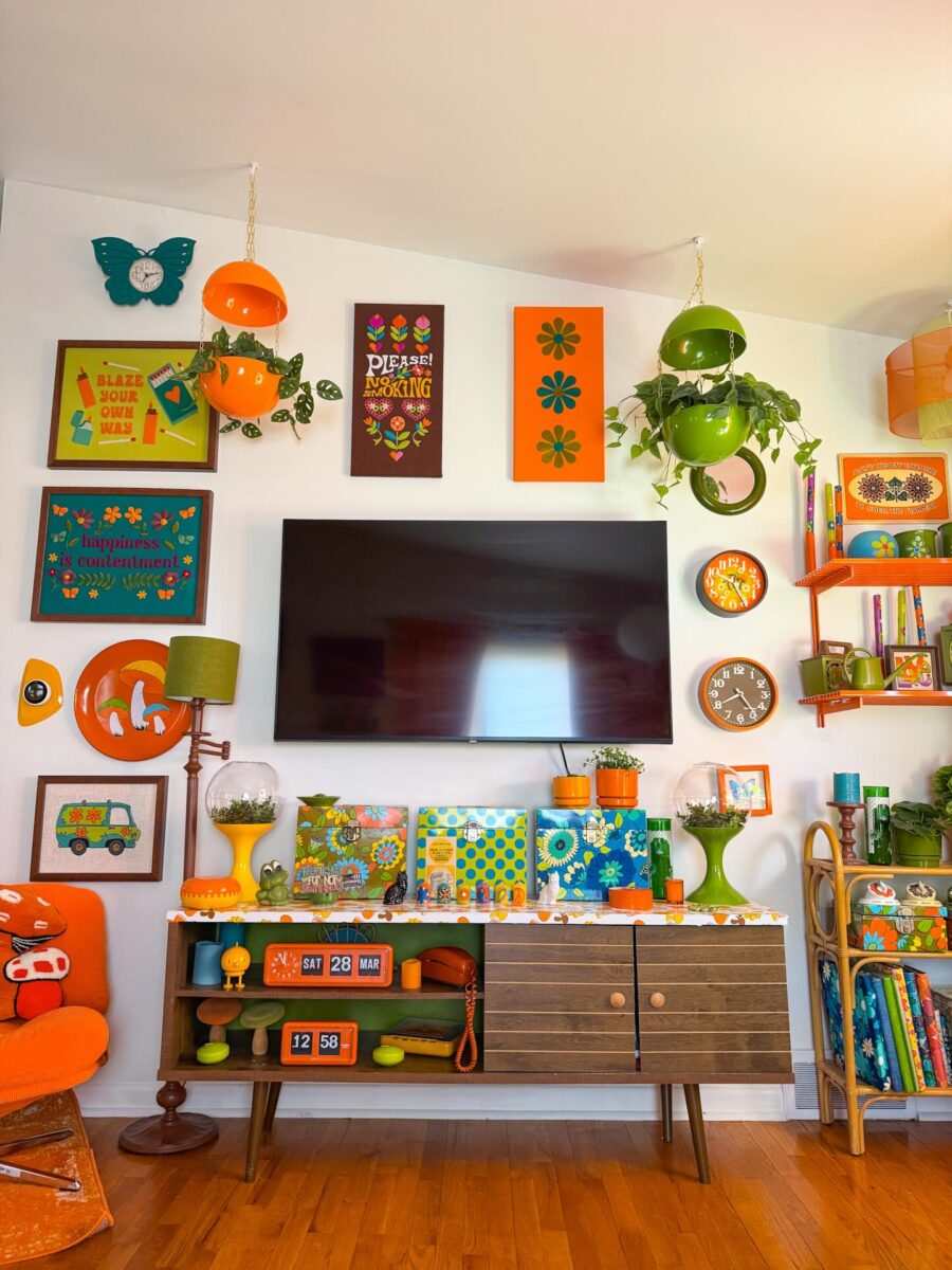 Vibrant decor with playful colors and plants