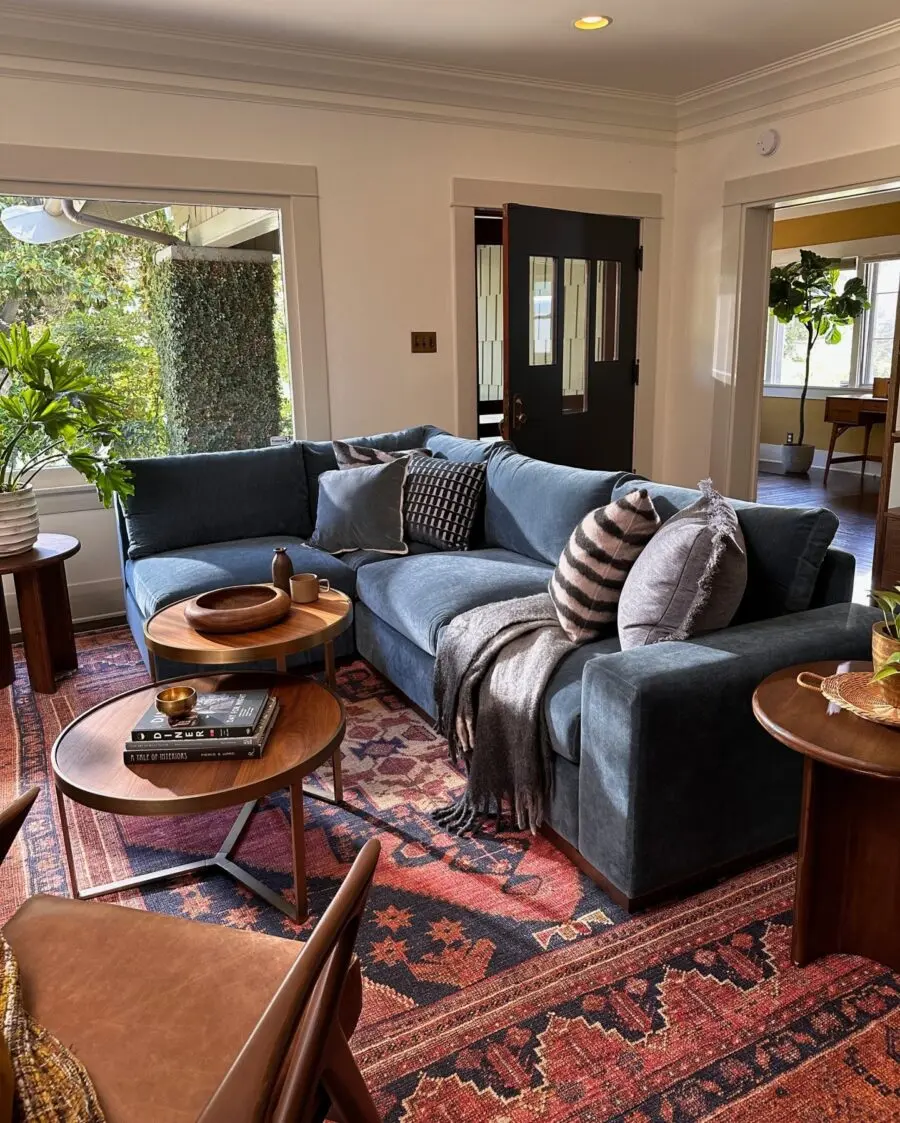 Chic and Cozy Small Living Room Inspiration