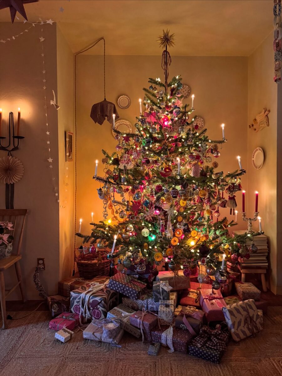 A dazzling tree adorned with festive ornaments