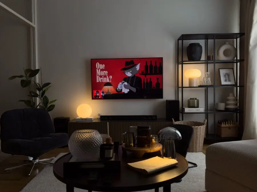 Modern lounge with stylish coffee table accents