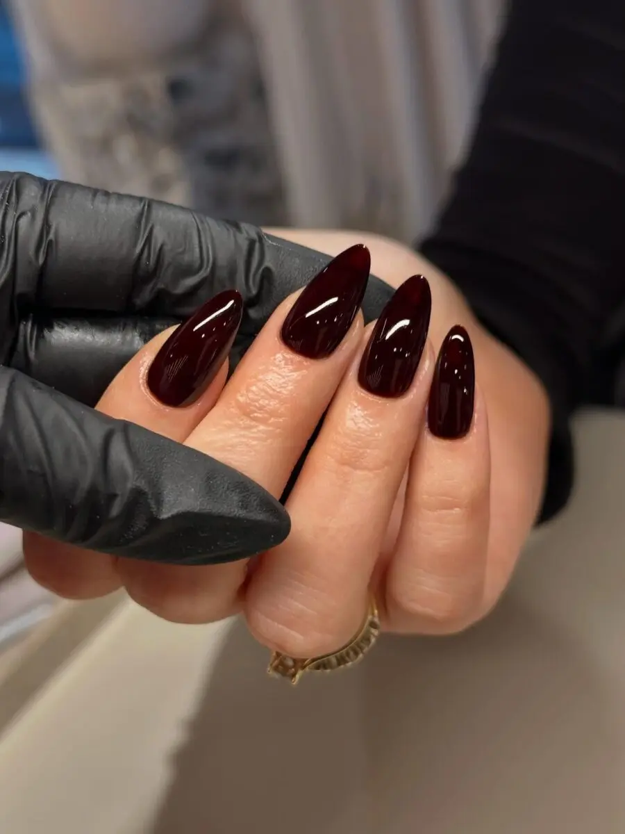 Glamorous dark red stiletto nails for every occasion