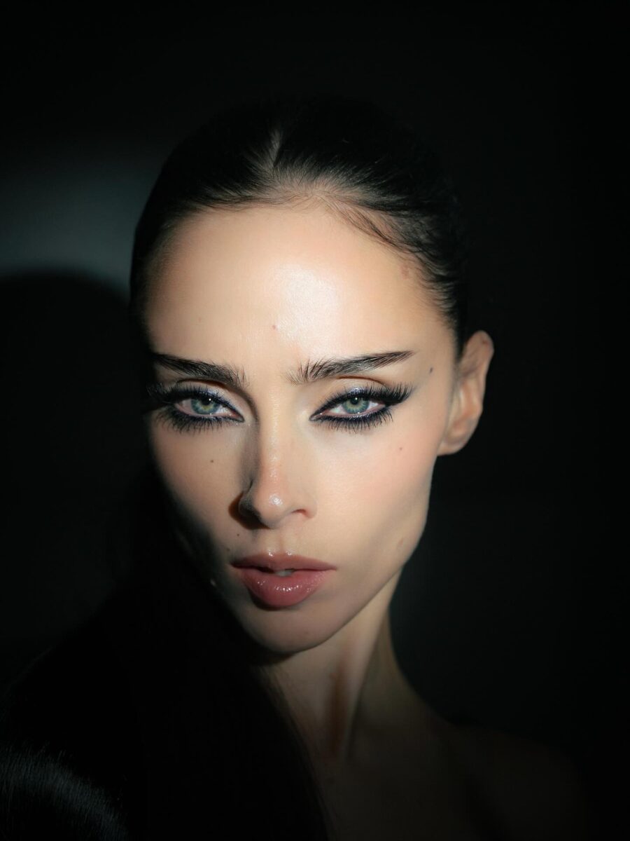 Edgy smoky eyes with bold lip color