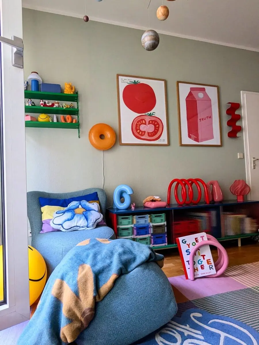 Vibrant decor for joyful kids' spaces
