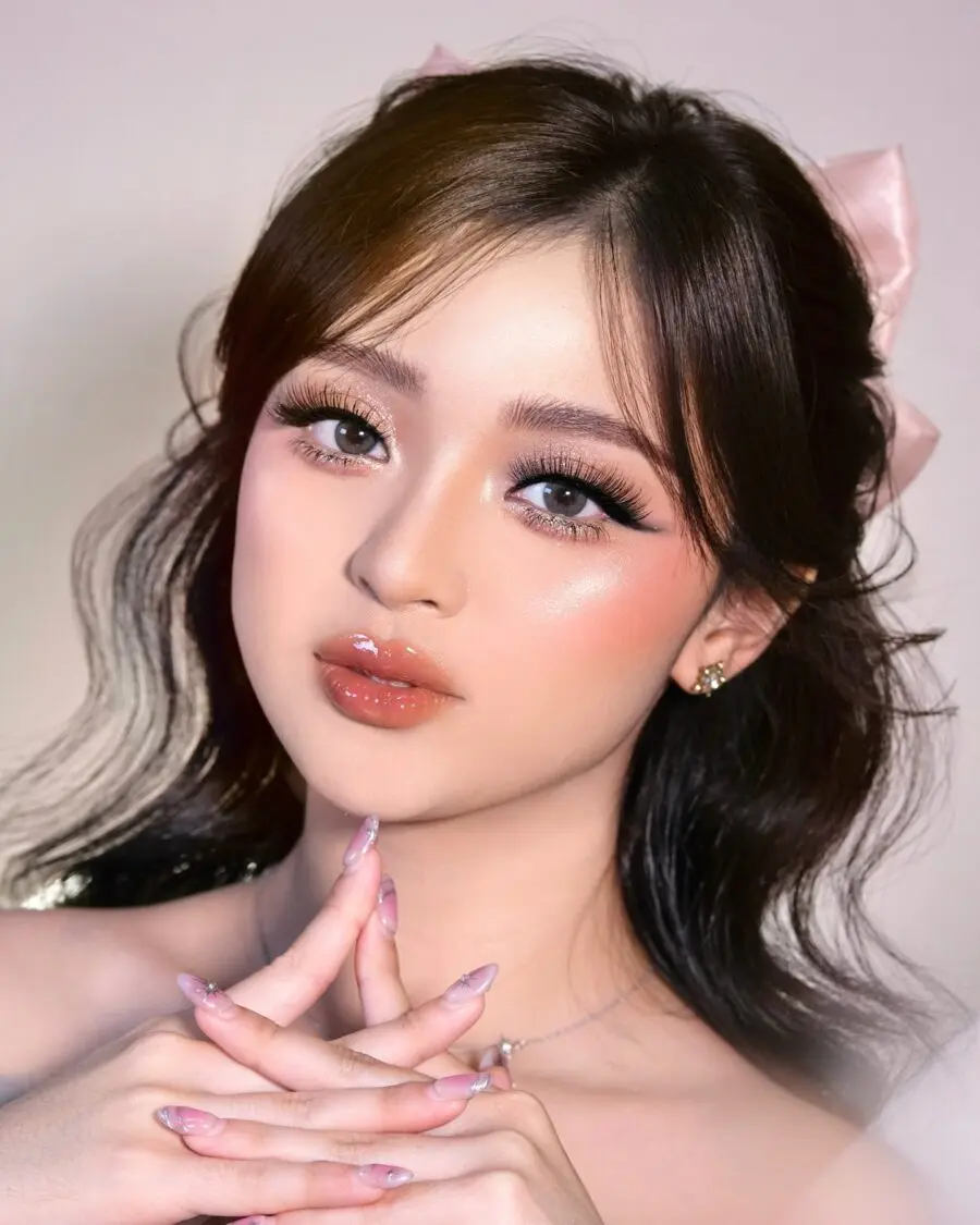 Glamorous youthful look inspired by Douyin trends