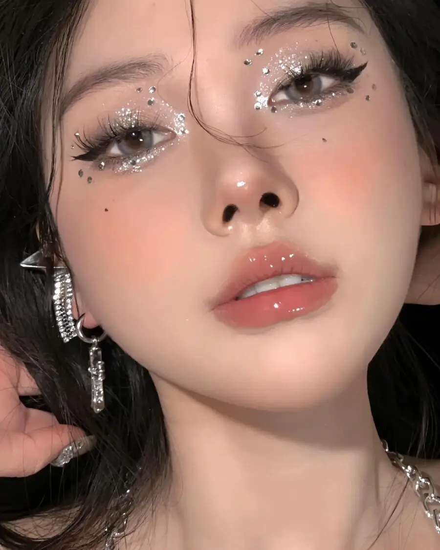 Glistening sparkles and glossy finishes for glam