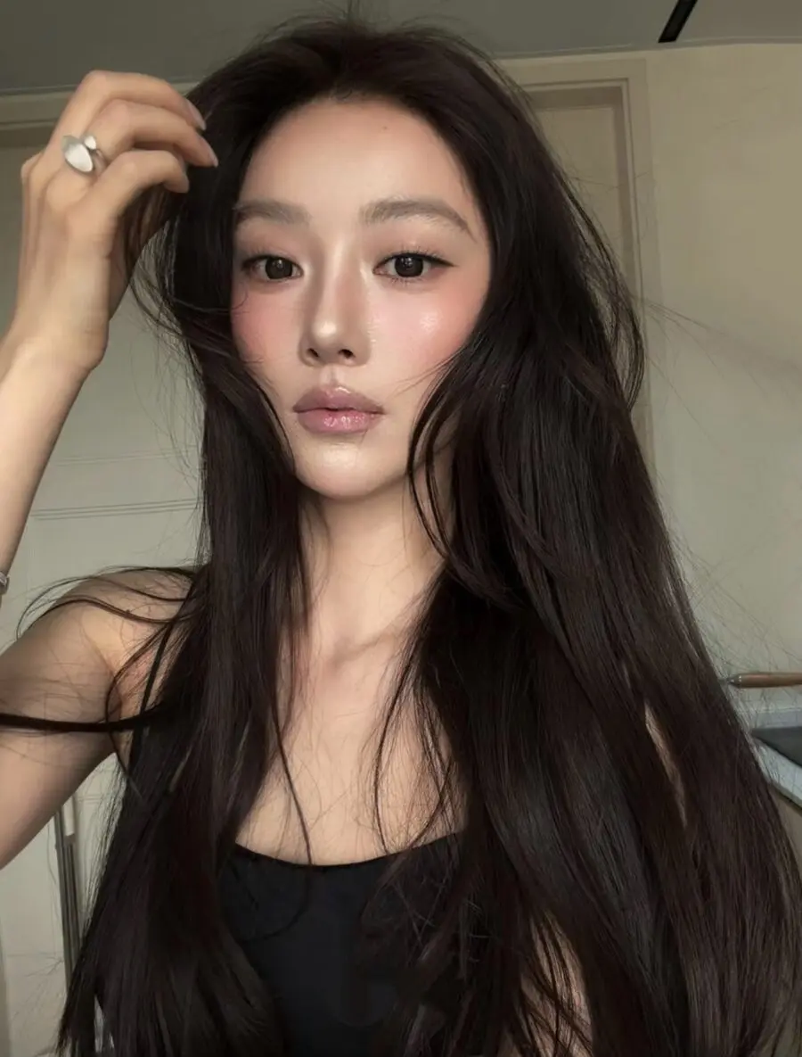 Effortless glow with natural finish makeup
