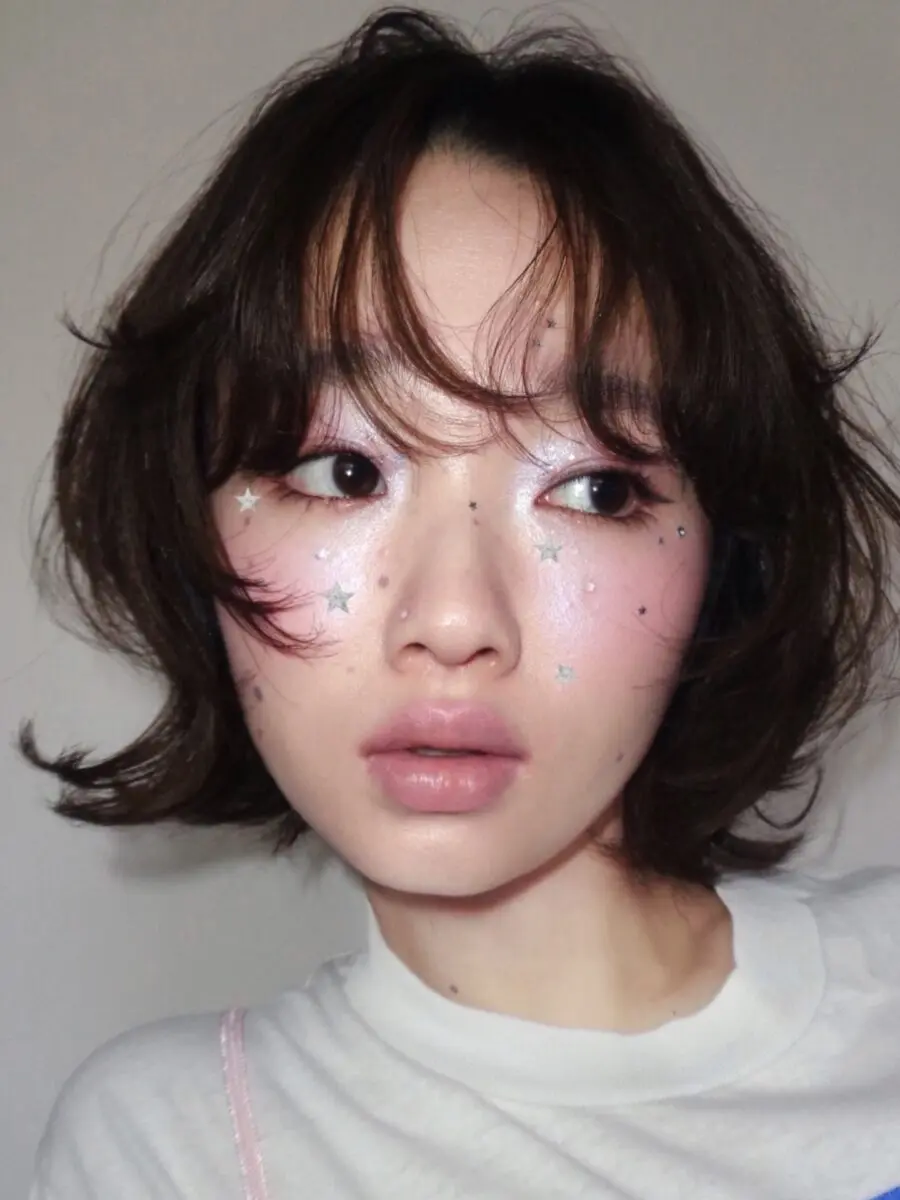Radiant starlit makeup for a youthful vibe
