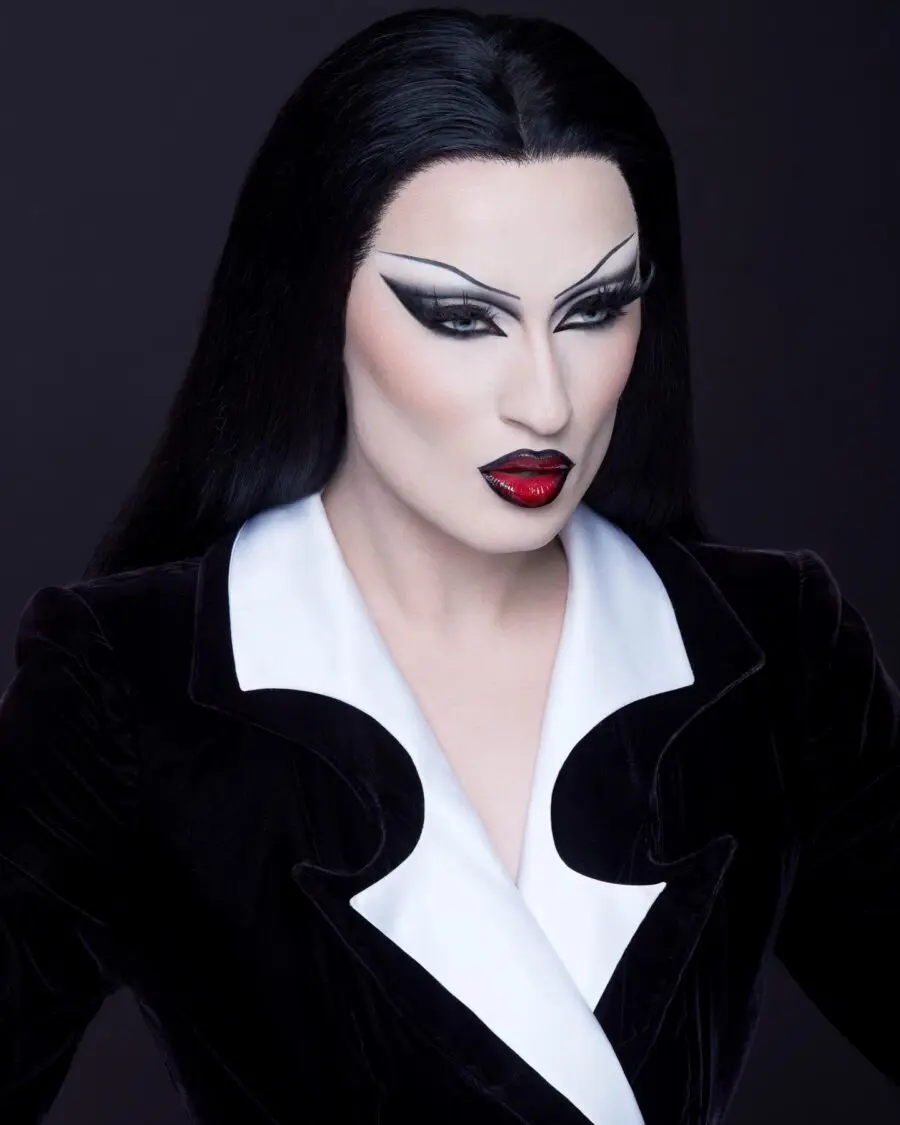 Classic glam with bold contrasts and precision